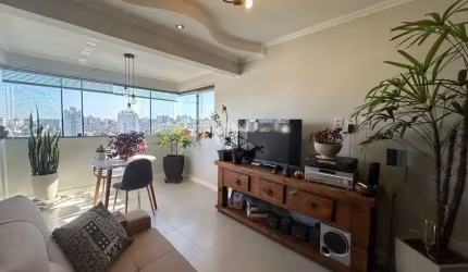 Cobertura com 2 dormitórios e uma vaga na garagem no Jardim Botânico