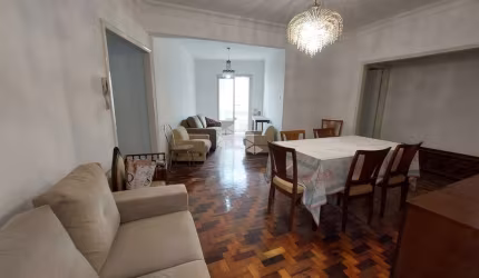 Apartamento 3 dormitórios, de frente, com sacada