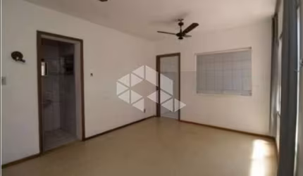 Baixou o valor. Apartamento JK / studio no bairro Medianeira com excelente preço