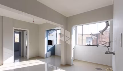 Baixouuu 15 mi. Apartamento de 02 dormitórios, sacada com churrasqueira e garagem