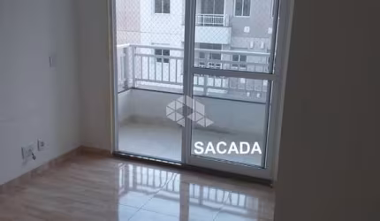 Ap em andar alto e com sacada.