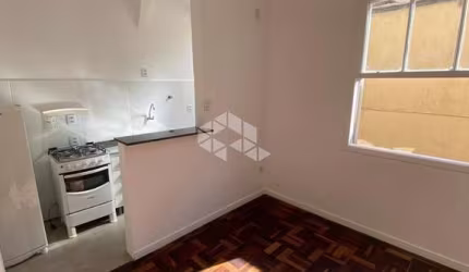 Apartamento de 01 dormitório compacto no Centro Histórico.