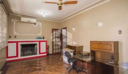Apartamento de 2 dormitórios no Menino Deus