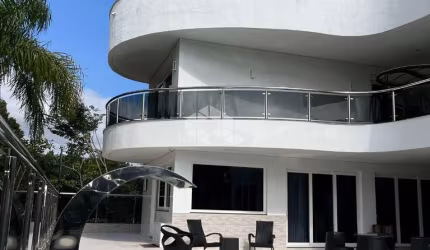 Casa de Alto Padrão em Jurerê Internacional