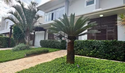 Casa a venda em Jurerê internacional -   298 m²