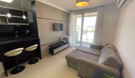 Apartamento à venda  mobilliado em Canasvieiras com 2 quartos e Vista Mar