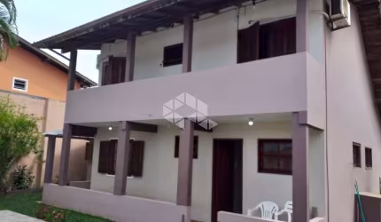 Casa à venda 4 dormitórios em terreno individual  no Rio Tavares em Florianópolis