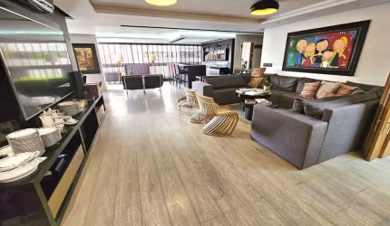 Apartamento Garden moibilado e decorado  à venda no Centro de Florianópolis