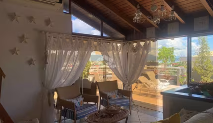Cobertura à venda mobiliada no Open Shopping Jurerê com Vista Mar