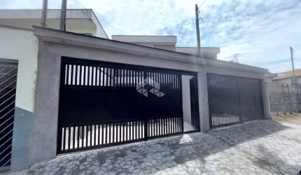 VENDE-SE SOBRADO RESIDENCIAL EM SP