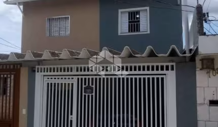 VENDE-SE SOBRADO RESIDENCIAL EM SP