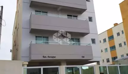 Apartamento com 2 Quartos e 1 banheiro à Venda, 61 m²