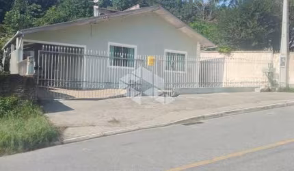 CASA 3 DORMITÓRIOS FORQUILHINHAS São José/SC