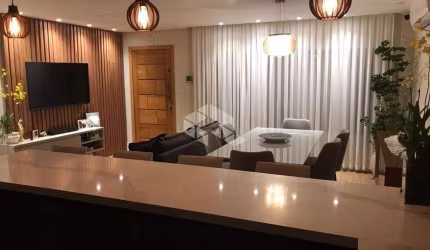 VENDA Sobrado com 150m², 3 dormitórios (1 suíte) e 2 vagas no Planalto Paulista