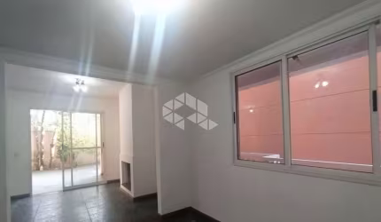 VENDA Casa em CONDOMÍNIO  com 3 suítes - 3 vagas - ALTO DA BOA VISTA