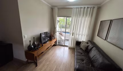 Apartamento à venda de 78m² com 3 dormitórios (1 suíte)  e 1 vaga no Brooklin, próximo de vias de acesso