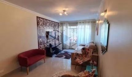 VENDA Sobrado de 150m² com 3 dormitórios e 2 vagas no Brooklin, perto de transporte