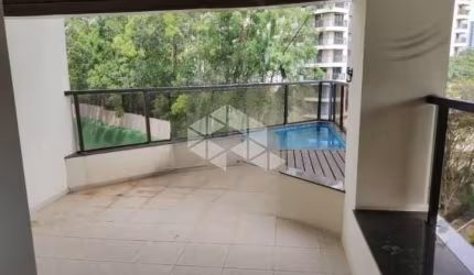 Amplo apartamento à venda com 4 quartos, sendo 3 suítes, e  3 Vagas 235m²  Morumbi
