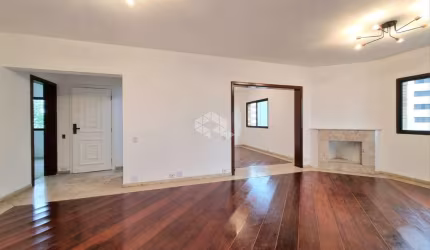 VENDA, Apartamento 236m², 4 dormitórios, ( 4 Suítes ), 4 vagas no Morumbi
