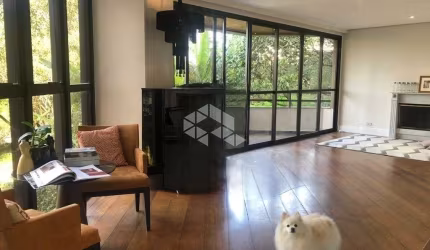 VENDA Apartamento com 189m², 3 dormitórios e 4 vagas - Panamby
