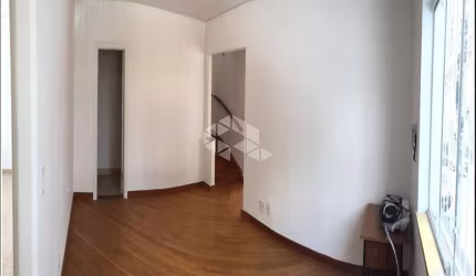 Casa Sobrado 06 dormitórios á venda em - Perdizes