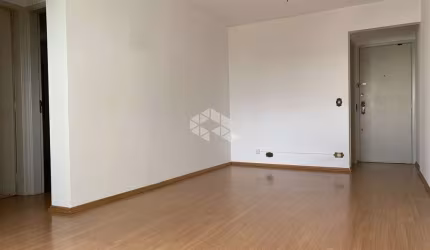 Apartamento à venda  de 72m² ,com 2 dormitórios 2 bainheiro  1 vaga localizado no Bairro da Saúde.