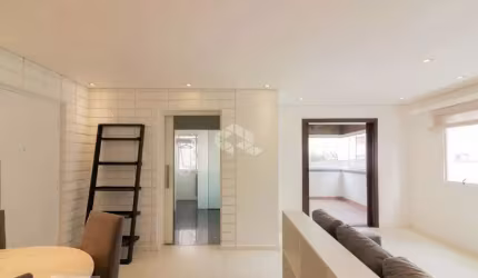 VENDE  Apartamento de 85m² , 2 dormitórios (1 suite)  e 1 vaga - MOEMA