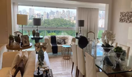 4 quartos, 3 suítes, 4 banheiros, 1 escritório, 4 vagas de garagem e uma área total de 234m² Aclimação