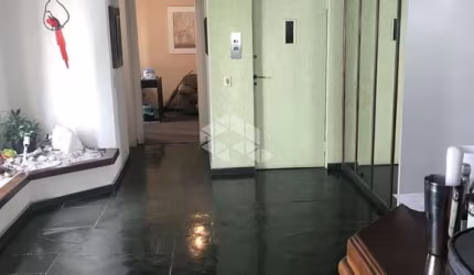Apartamento para venda, 240m², com 3 dormitórios  sendo 1 suíte  4 Banheiros e 2 vagas localizado no Bairro de paraíso