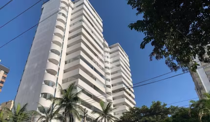 Apartamento a venda em Moema com 144m² com 4 suites e 3 vagas