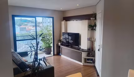VENDA Apartamento 82m² 3 dormitórios (1 suíte) 2 vagas no CAMPO BELO, próximo ao metrô.