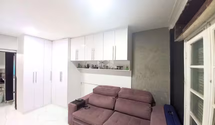 Apartamento com Varanda à Venda, com 1 Quarto e 1 Vaga No Bairro da Bela Vista