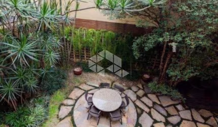 Casa elegante e espaçosa no Jardim Europa.