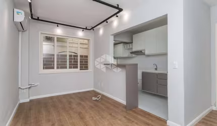 1 dormitório com 2 pátios, todo modernizado,  entre Getulio e Mucio