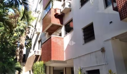 APARTAMENTO DE 3 DORM/QUARTOS COM VAGA NO MENINO DEUS