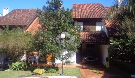 CASA EM CONDOMÍNIO FECHADO 3 DORMITÓRIOS, 3 VAGAS