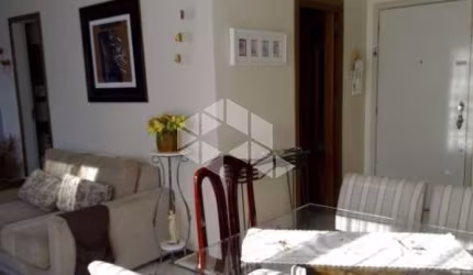 Cobertura 2 quartos com 1 vaga no bairro Cristal, poucos minutos do Barra Shopping
