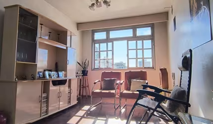 APARTAMENTO COM 3 DORMITÓRIOS no bairro Menino Deus