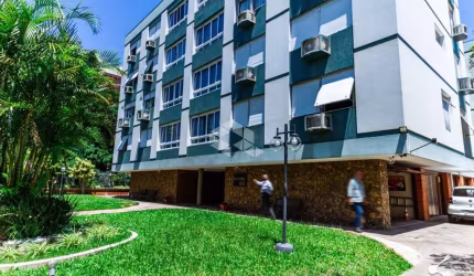 APARTAMENTO TRÊS  DORMITÓRIOS ENORME  CONSTRUÇÃO BERNAUD
