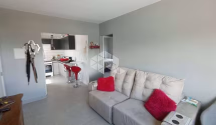 Apartamento reformado 2 dormitórios junto ao Colégio Maria Imaculada