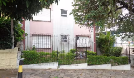 Apartamento 2 dormitórios em frente ao Beira Rio