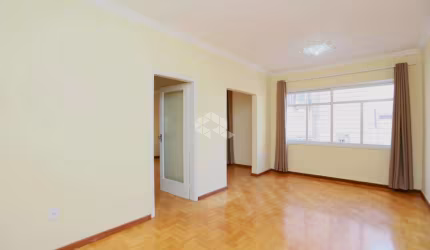 Apartamento 03 dormitórios, no bairro Menino Deus
