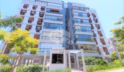 02 dormitórios suite sacada 2 garagens vista Guaiba