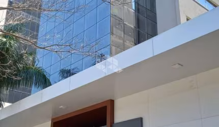 Sala Comercial, próxima a Sogipa, com garagem