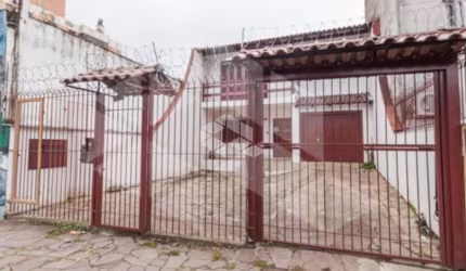 CASA SOBRADO 4 DORM/QUARTOS - CIDADE BAIXA