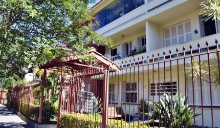 Apartamento 3 dormitórios térreo Menino Deus