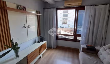 APARTAMENTO 02 DORMITÓRIOS E DUAS VAGAS NO BAIRRO AZENHA.