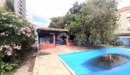 AMPLO TERRENO AO LADO  DO SHOPPING PRAIA DE BELAS