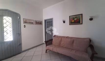 Casa 3 dormitórios no bairro Nonoaí  em  Porto Alegre