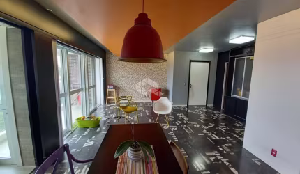 APARTAMENTO DE 3 DORM/QUARTOS COM 120,32m² BOX DUPLO DE GARAGEM E INFRA NO MENINO DEUS